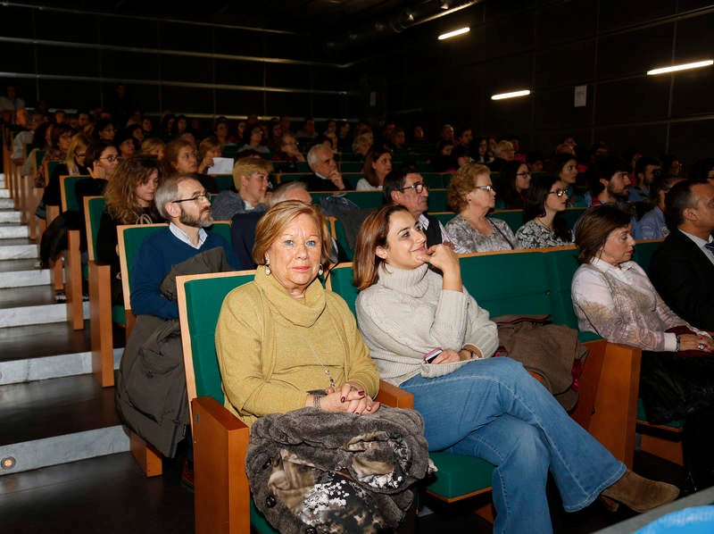 El centro cultural Lecrác ha sido el escenario de la celebración del Día Internacional del Voluntario que promueve la Plataforma de Voluntariado