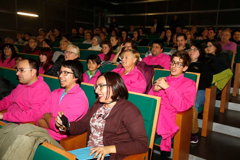 El centro cultural Lecrác ha sido el escenario de la celebración del Día Internacional del Voluntario que promueve la Plataforma de Voluntariado