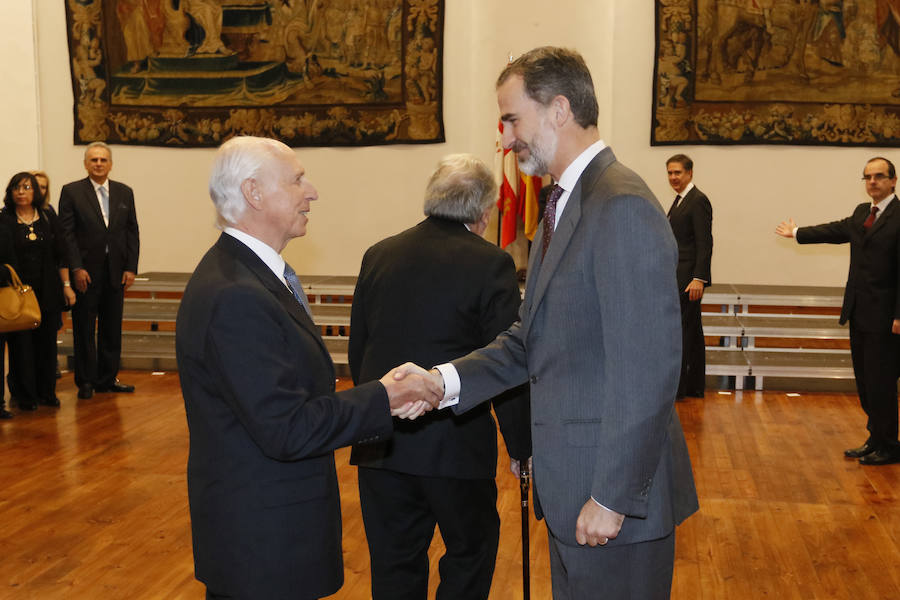 El Rey preside en la USal la presentación del Diccionario Panhispánico Jurídico