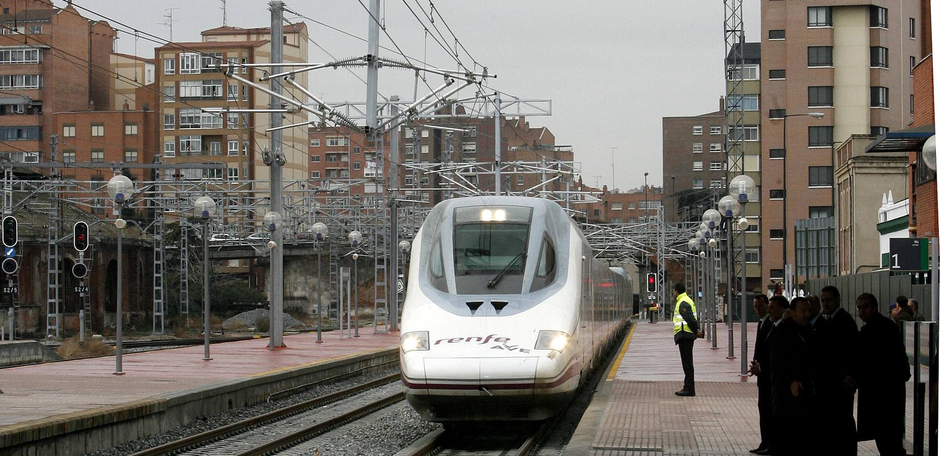 Llegada del Ave a la estación Campo Grande.