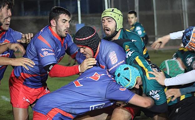 Momento del partido del BigMat Tabanera Lobos.