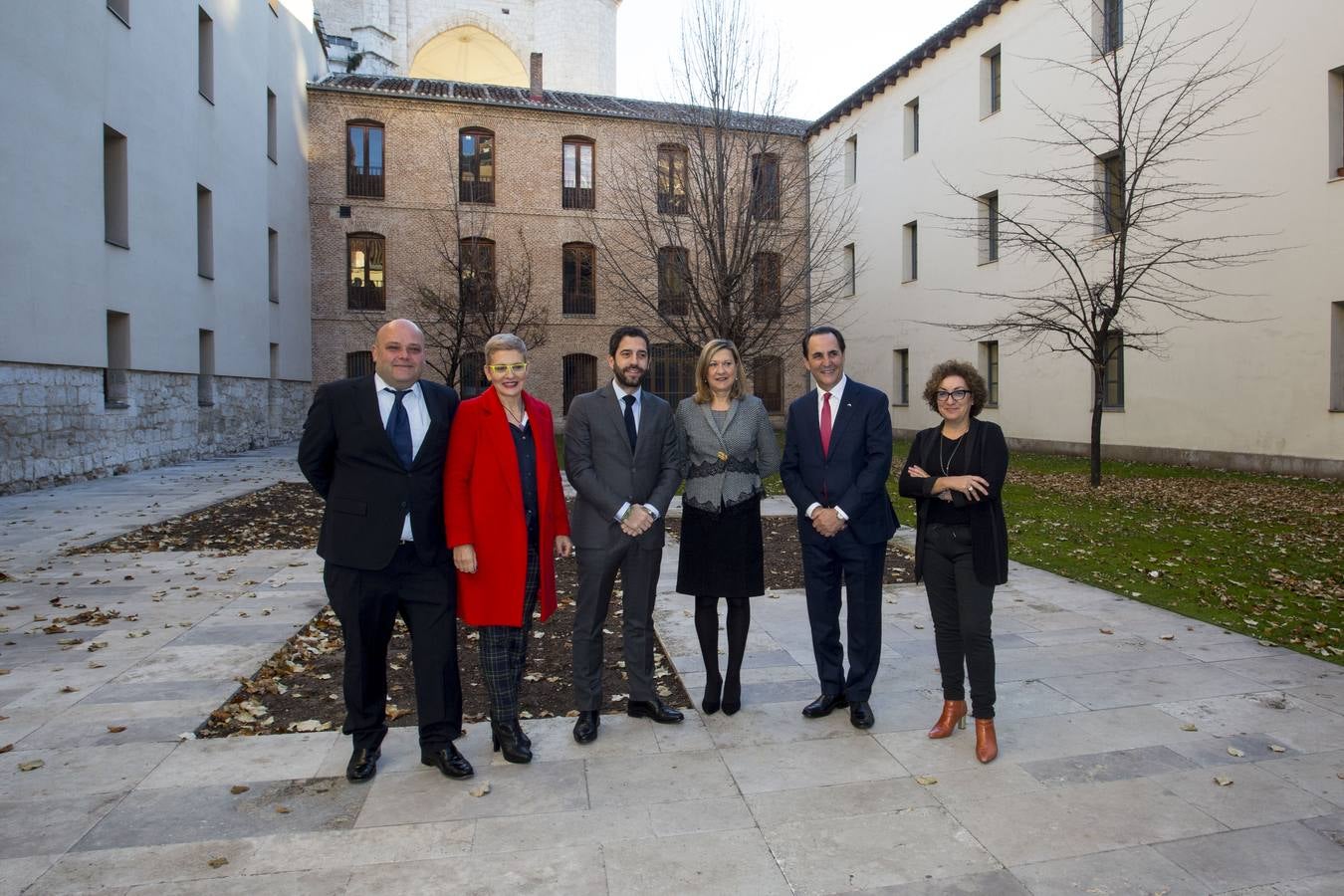 La consejera de Economía y Hacienda de la Junta, Pilar del Olmo, ha anunciado la constitución de dos nuevos fondos de garantía para mejorar los créditos y apuntalar la financiación empresarial en Castilla y León