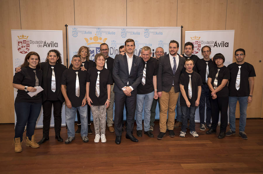 Entrega de la medalla de Oro de la Diputación de Ávila a Íker Casillas