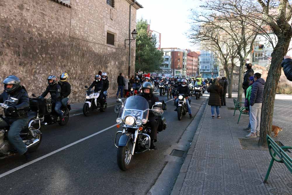 Cerca de 1.000 moteros han participado en la campaña solidaria del Real Moto Club Burgalés