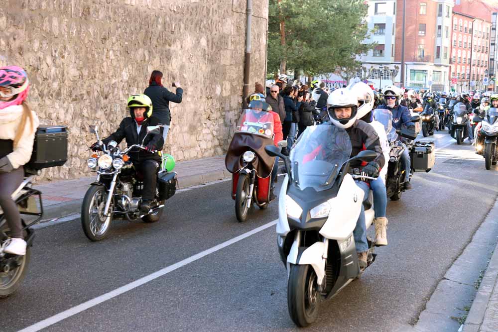 Cerca de 1.000 moteros han participado en la campaña solidaria del Real Moto Club Burgalés