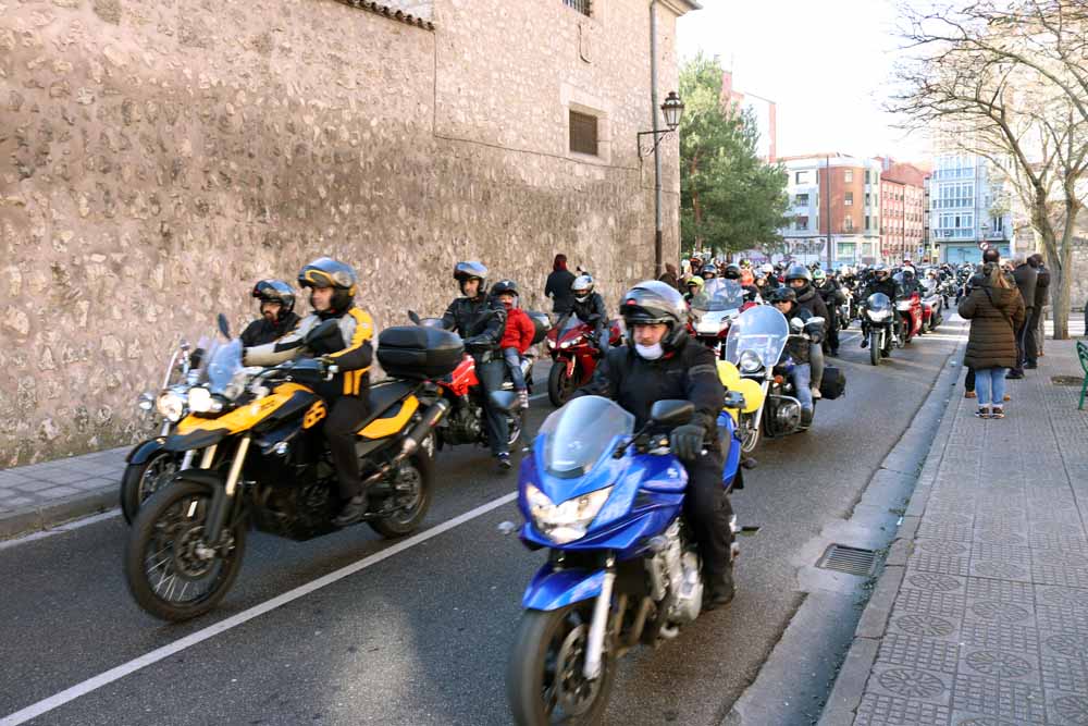 Cerca de 1.000 moteros han participado en la campaña solidaria del Real Moto Club Burgalés