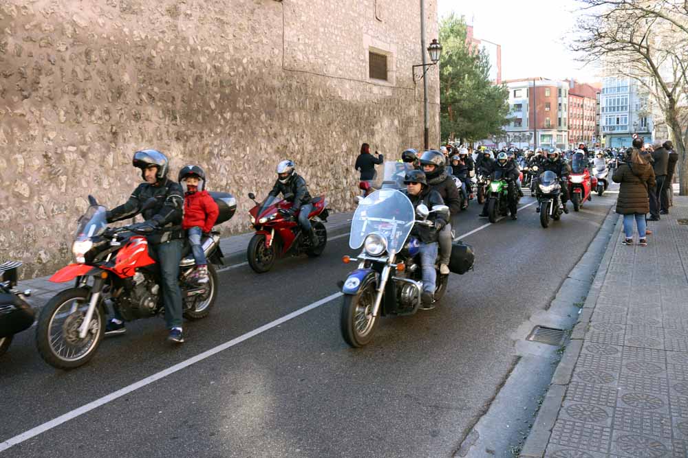 Cerca de 1.000 moteros han participado en la campaña solidaria del Real Moto Club Burgalés