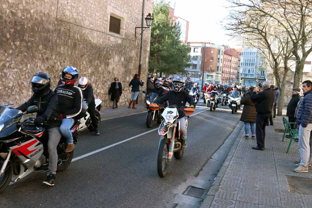 Cerca de 1.000 moteros han participado en la campaña solidaria del Real Moto Club Burgalés