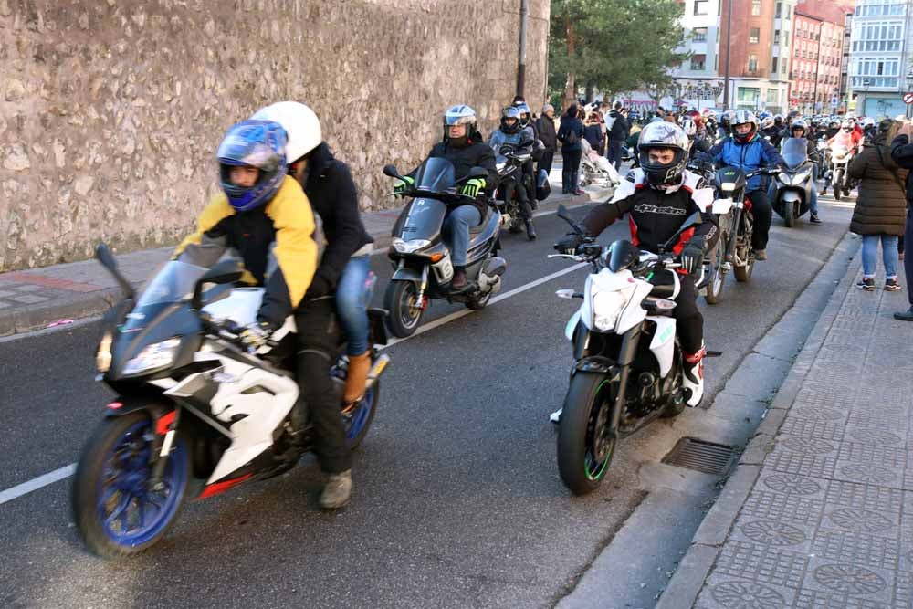 Cerca de 1.000 moteros han participado en la campaña solidaria del Real Moto Club Burgalés