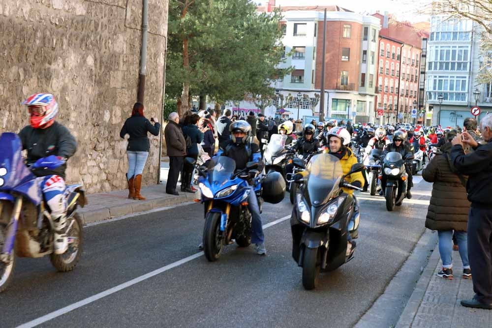 Cerca de 1.000 moteros han participado en la campaña solidaria del Real Moto Club Burgalés