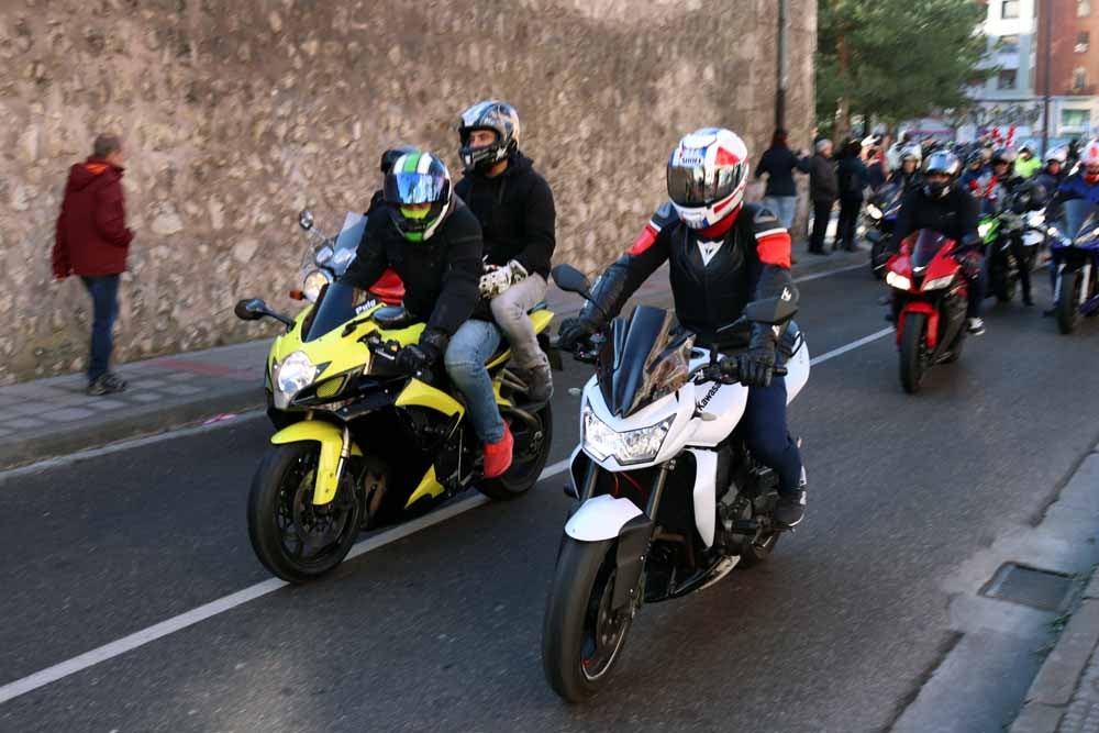 Cerca de 1.000 moteros han participado en la campaña solidaria del Real Moto Club Burgalés