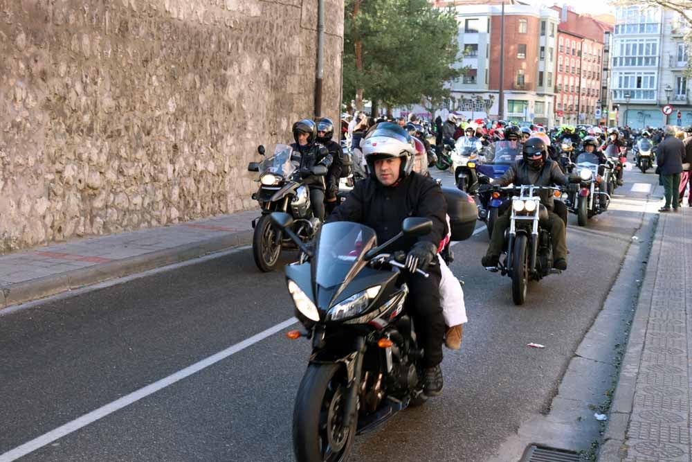 Cerca de 1.000 moteros han participado en la campaña solidaria del Real Moto Club Burgalés