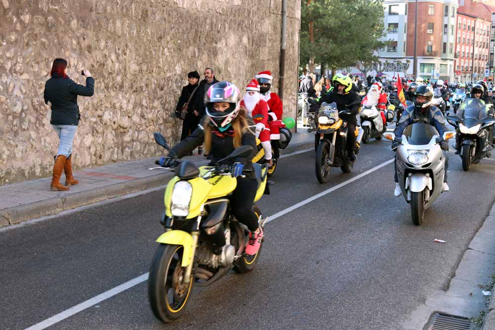 Cerca de 1.000 moteros han participado en la campaña solidaria del Real Moto Club Burgalés