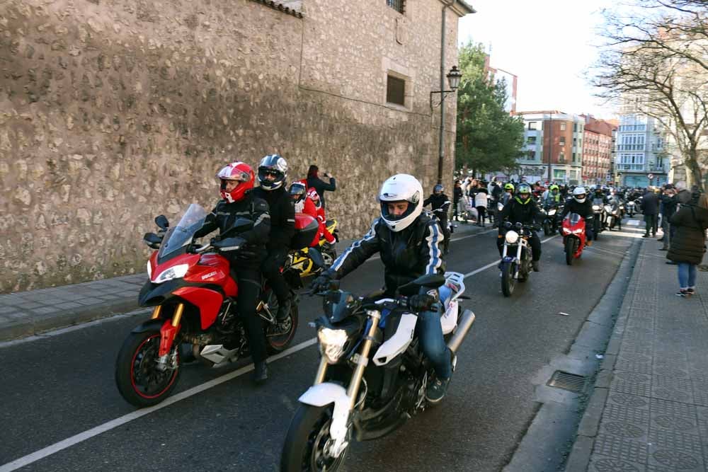 Cerca de 1.000 moteros han participado en la campaña solidaria del Real Moto Club Burgalés