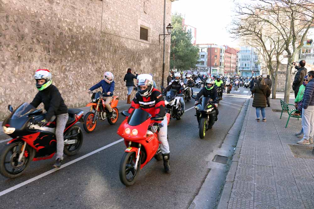 Cerca de 1.000 moteros han participado en la campaña solidaria del Real Moto Club Burgalés