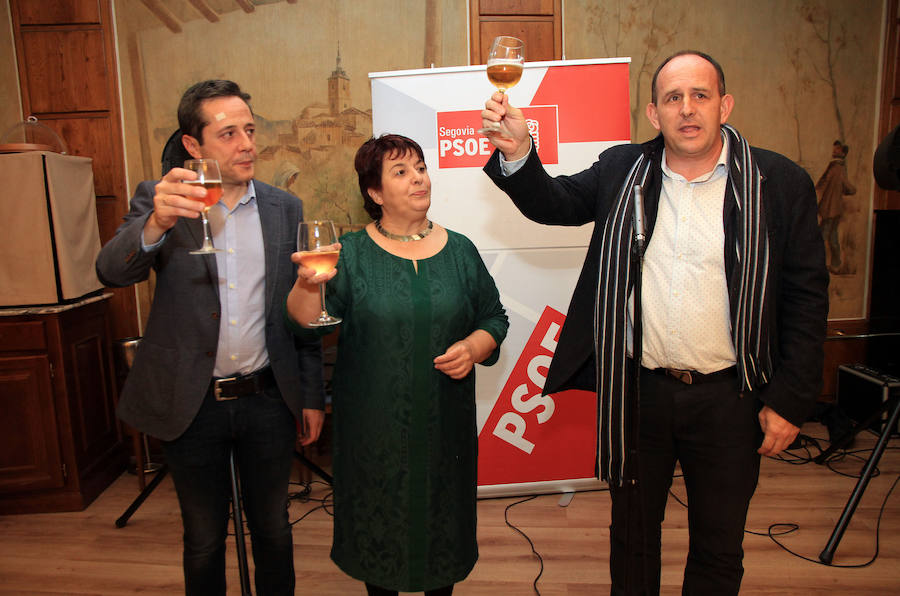 José Bayón, Clara Luquero y José Luis Aceves, brindan por un exitoso 2018.