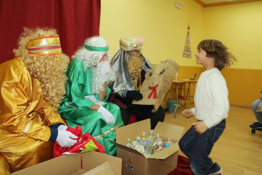 Los pajes reales recorren la geografía palentina