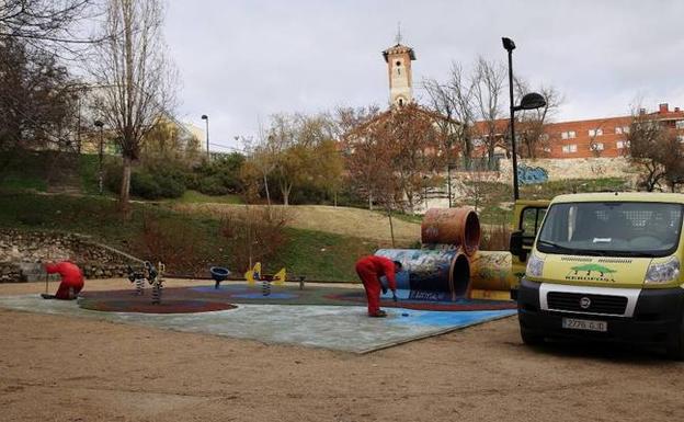 Trabajos de mejora en el parque Luis Ángel Puente de Zamora. 