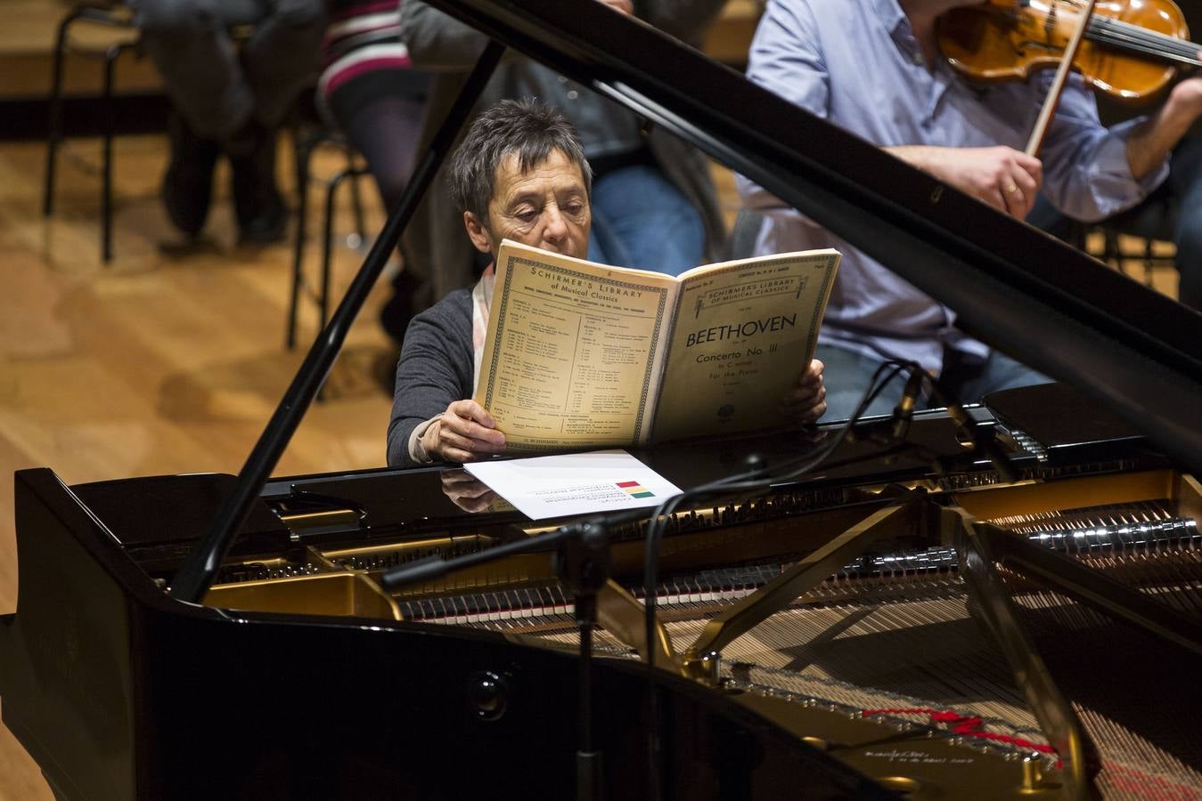 La intérprete lusa se despide con dos conciertos en el Auditorio Miguel Delibes