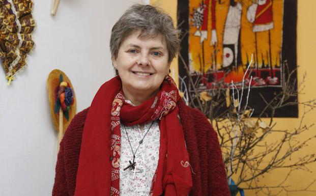 Pilar Alonso en la sede del servicio misionero de la Diócesis de Salamanca.