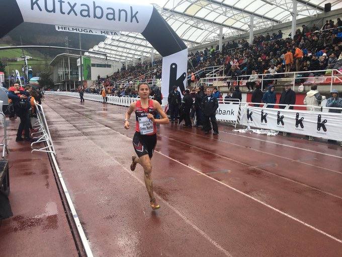 Gema Martín, entrando ayer en la meta. 