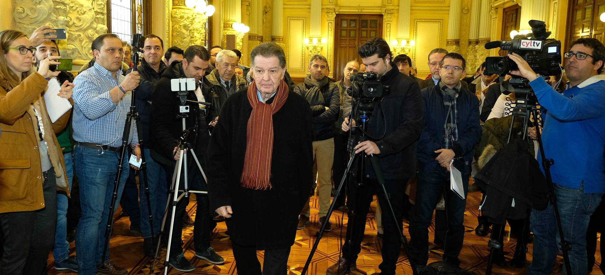 Se trata de una imagen del fotógrafo aficionado Carlos Jesús Platero Rodríguez, que capta en primer plano la talla del Señor Atado a la Columna, de Gregorio Fernández | El periodista, poeta y escritor Ángel María de Pablos se encargará de pronunciar el pregón