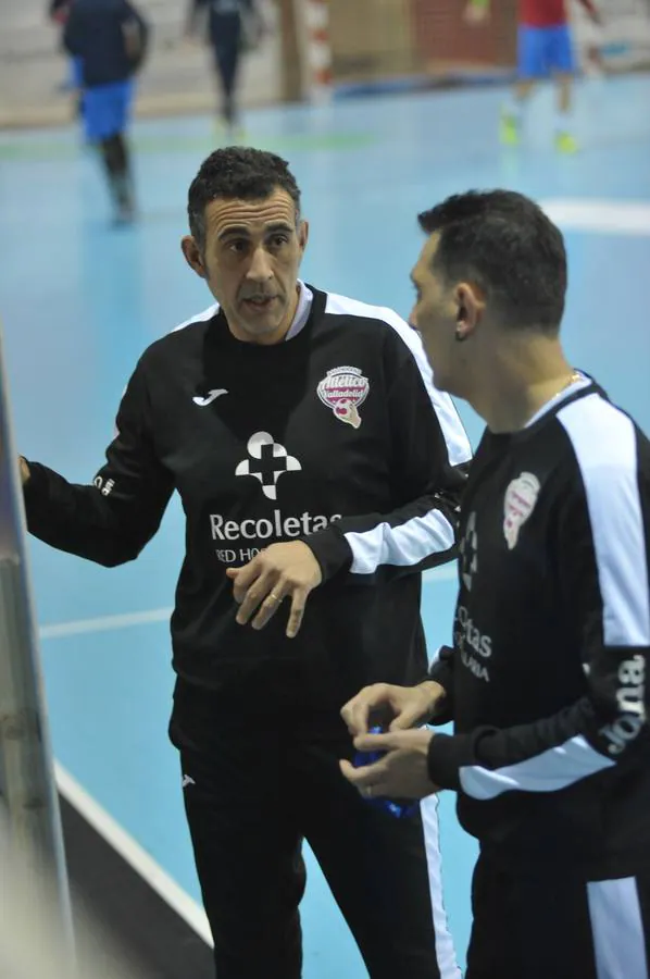 David Pisonero entrena al Recoletas Atlético Valladolid