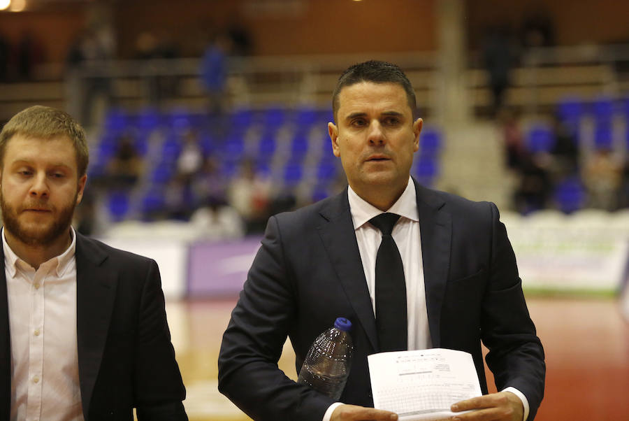 El Chocolates Trapa Palencia gana en el último segundo