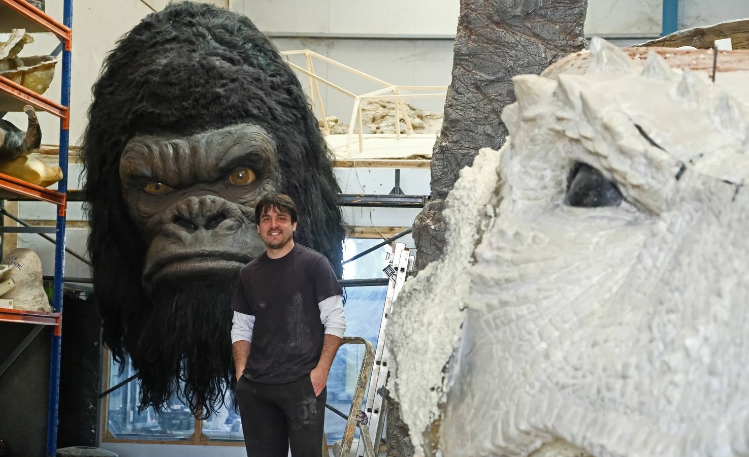 Cantabria elige la escultura de un simio creado por el escultor Miguel Lobato en su empresa de efectos especiales ML FX Studios para promocionar Cabárceno