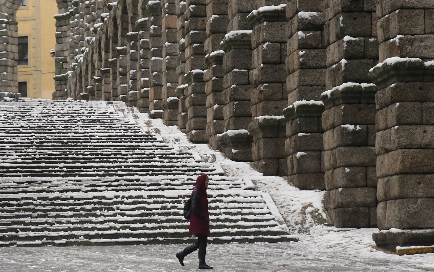 Vuelve la nieve a Segovia