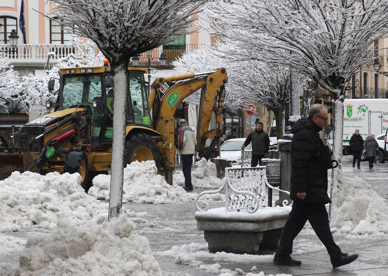Vuelve la nieve a Segovia