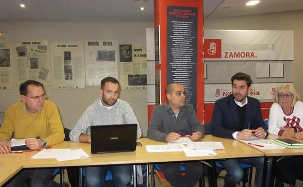 Ángel Blanco, David Gago, Eduardo Folgado, Antidio Fagúndez e Inmaculada García Rioja, del PSOE de Zamora. 