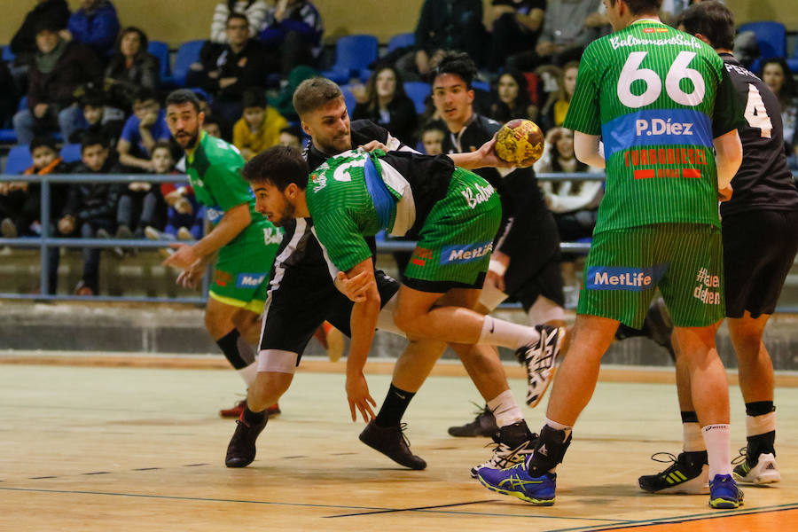 Partido entre el BM Ciudad de Salamanca y el BM Safa