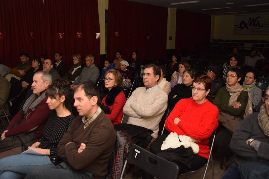 Inauguración de la exposición &#039;Comunidad Fantasma&#039; en Guardo