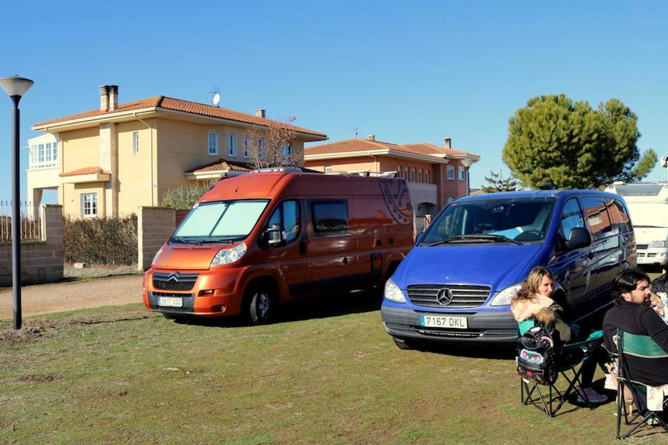 Concentración de furgonetas camper en Torquemada