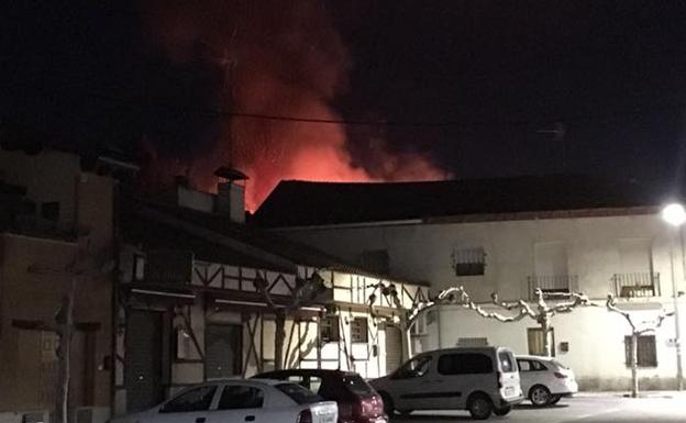 El incendio en un garaje de Laguna de Duero. 