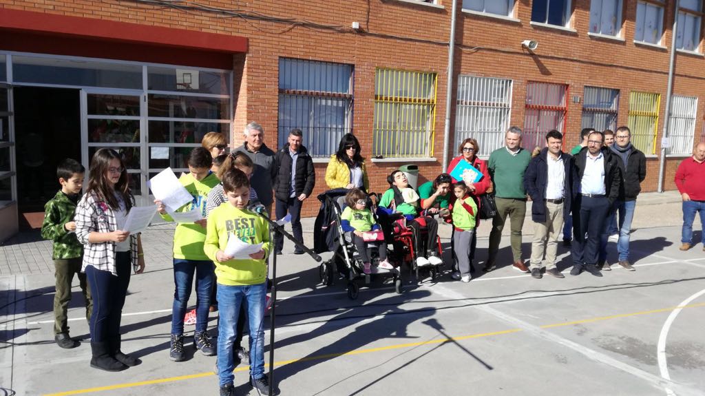 Celebración del Día de la Paz en Tordesillas.