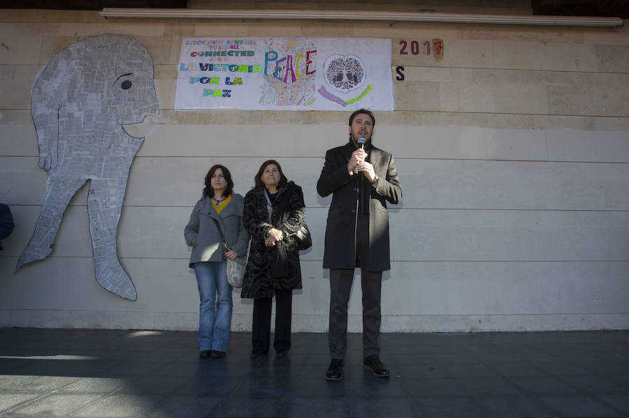 Celebración en Valladolid del Día de la Paz.