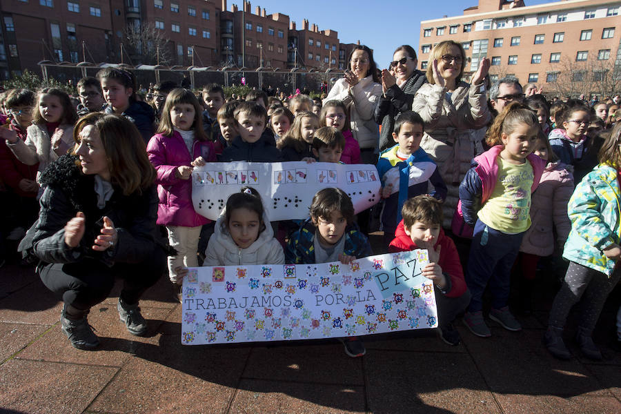 Celebración en Valladolid del Día de la Paz.