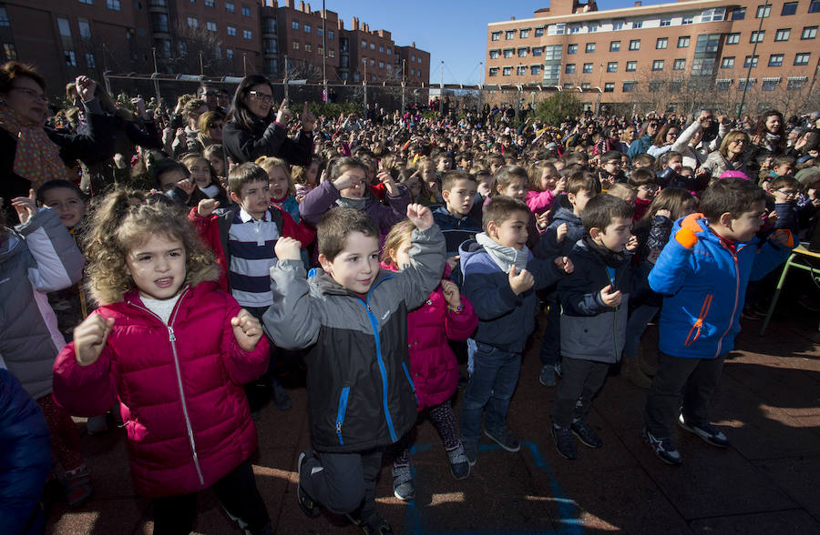 Celebración en Valladolid del Día de la Paz.