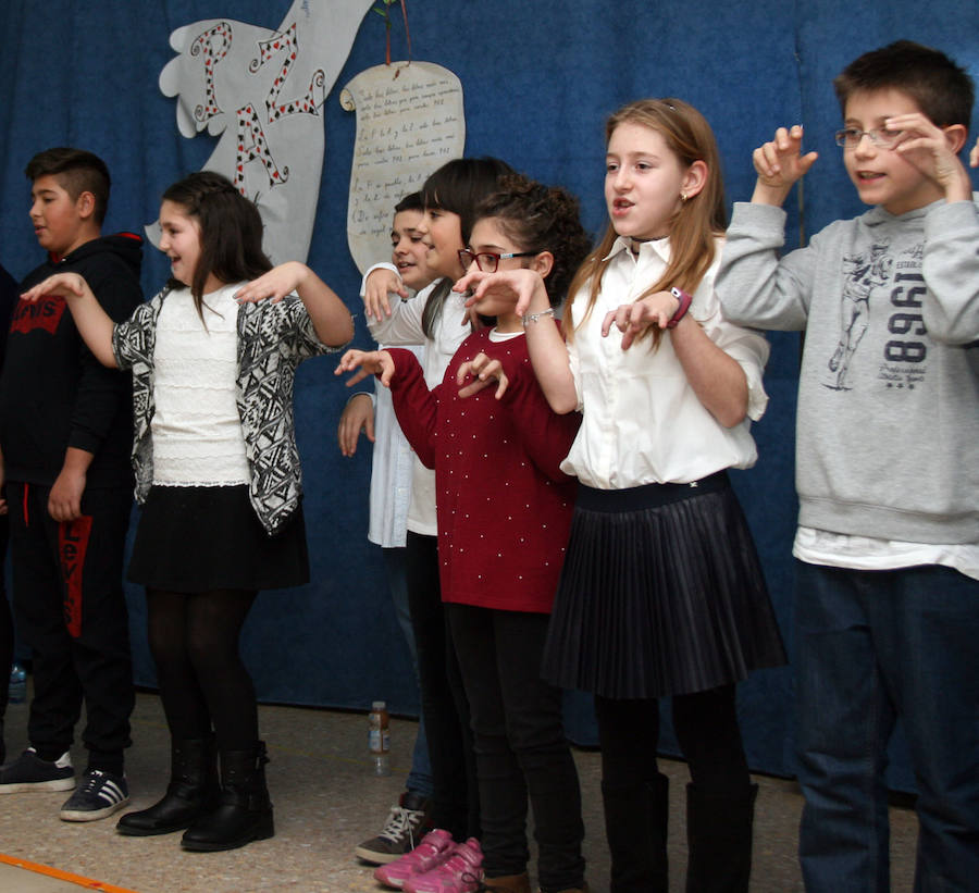 Celebración del Día de la Paz en Cuéllar.