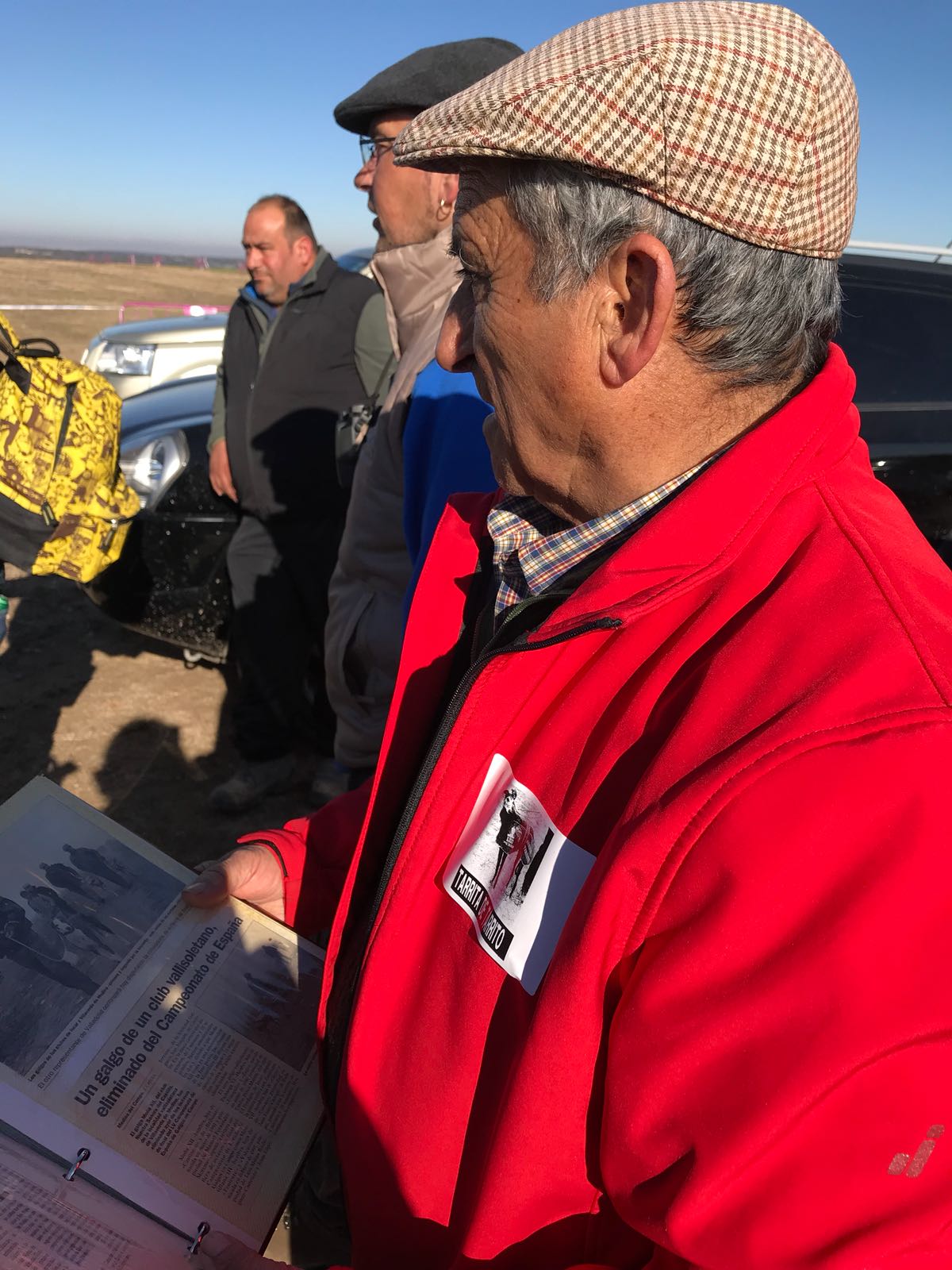 El sorteo de las colleras para la semifinal del Campeonato Nacional de Galgos, ha emparejado en a Donante contra Milana, ambos galgos andaluces, y en la segunda collera, a Tarrrita de Tarrito contra Malú de Villadiezma, ambas de Castilla y León