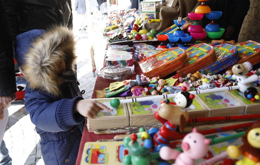 Palencia vive su Mercado Tradicional de las Candelas