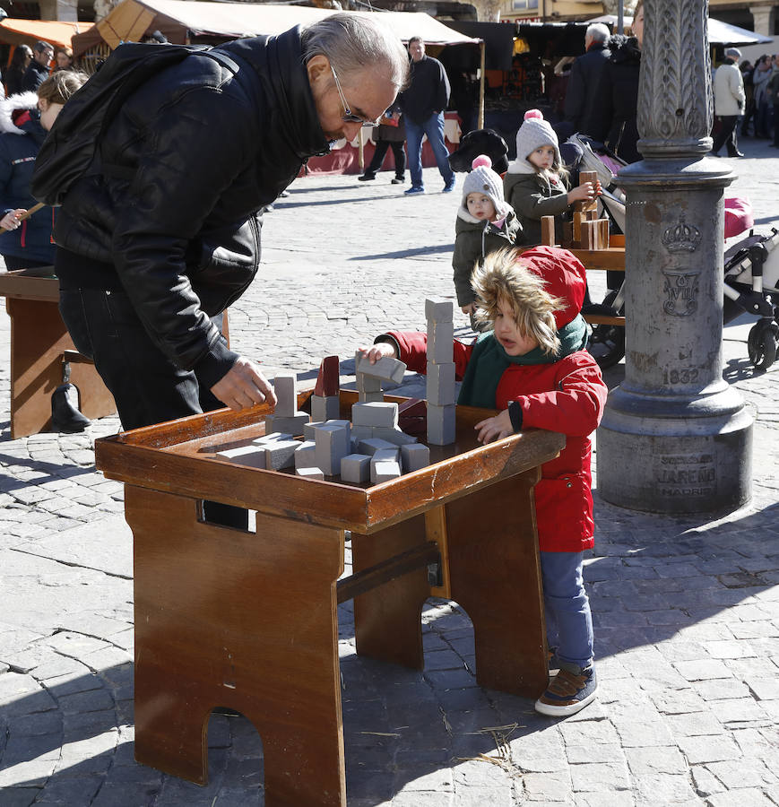 Palencia vive su Mercado Tradicional de las Candelas