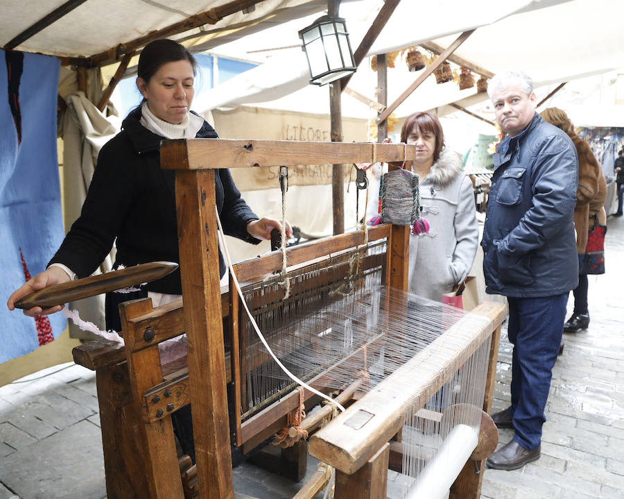 Palencia vive su Mercado Tradicional de las Candelas