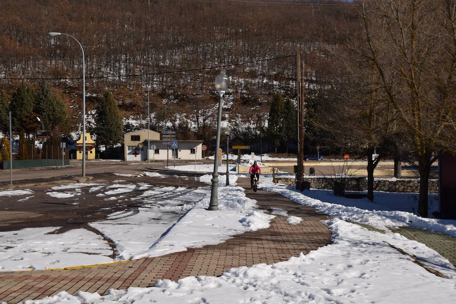 La nieve da una tregua en Guardo