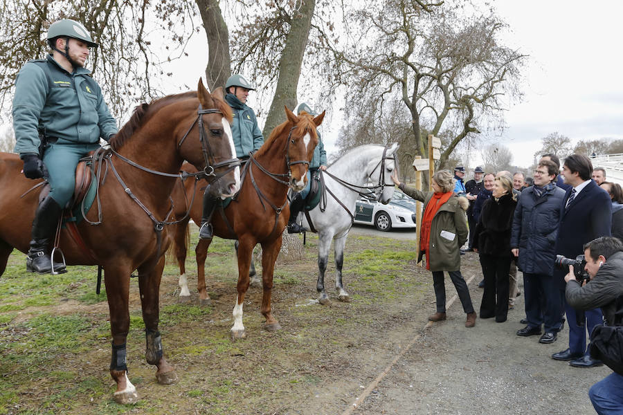 La ministra de Agricultura y Pesca, Alimentación y Medio Ambiente, Isabel García Tejerina, visitó esta mañana el parque fluvial de la Aldehuela, en Salamanca, y la Isla del Soto. 