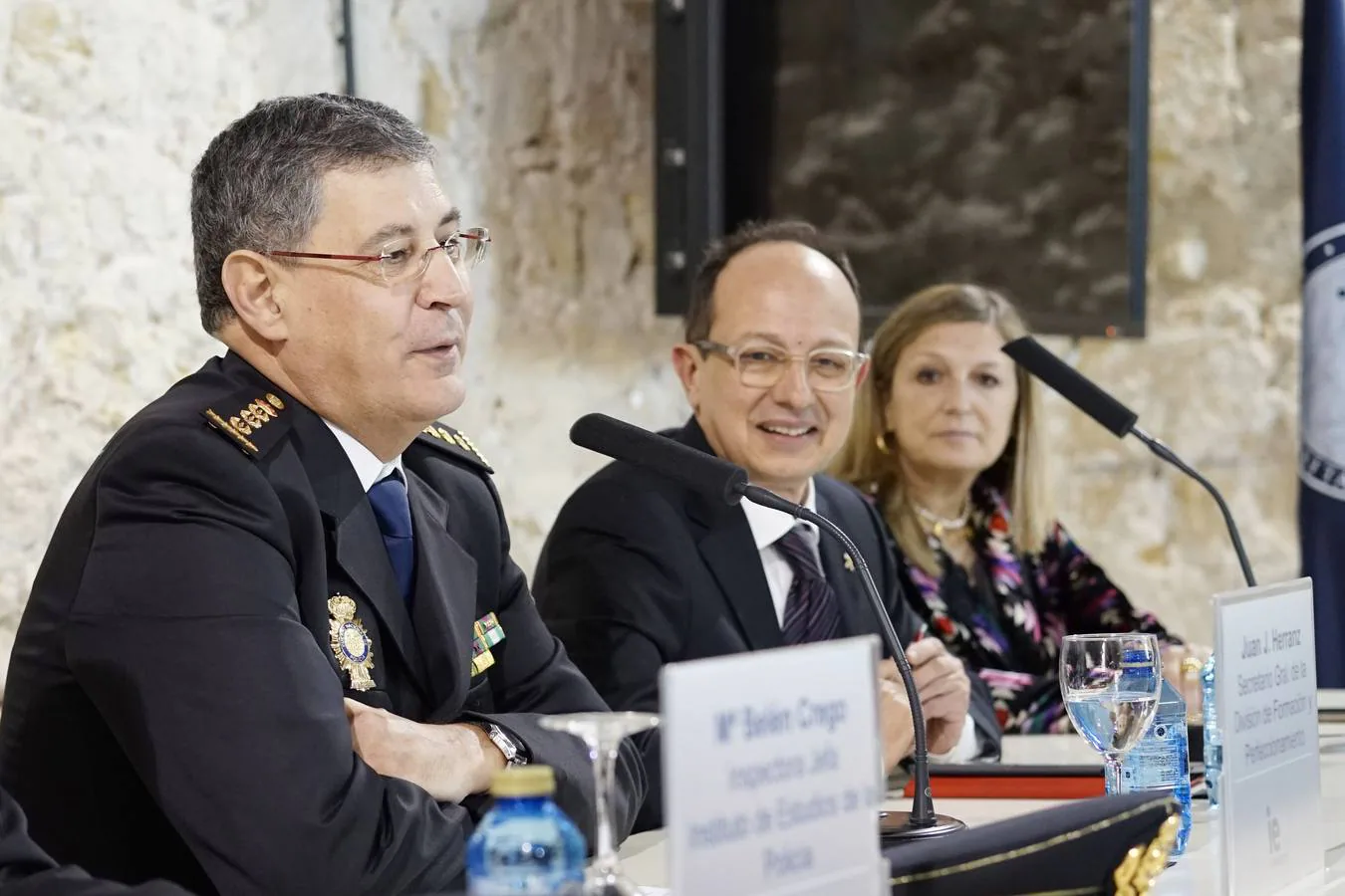 25 altos mandos policiales prcedentes de toda España participarán durante cinco meses en la sexta edición del Curso Superior de Gestión organizado por IE University