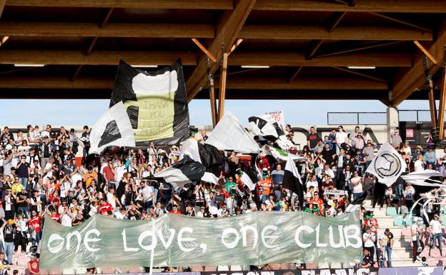 Aspecto de una de las gradas del Ruta de la Plata el pasado año en el Zamora-Unionistas en la Liga.