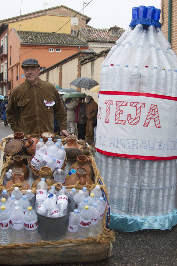 han participado decenas de niños, mayores y murgas, con ingeniosos y divertidos disfraces, carros y carrozas. 
